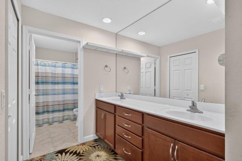 House in Port St. Lucie, Florida 2 bedrooms, 134.8 sq.m. № 2269909 - photo 28