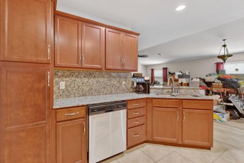 House in Port St. Lucie, Florida 2 bedrooms, 134.8 sq.m. № 2269909 - photo 11