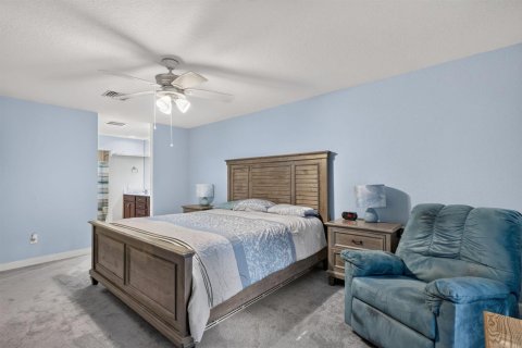 House in Port St. Lucie, Florida 2 bedrooms, 134.8 sq.m. № 2269909 - photo 22