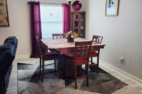 House in Port St. Lucie, Florida 2 bedrooms, 134.8 sq.m. № 2269909 - photo 13