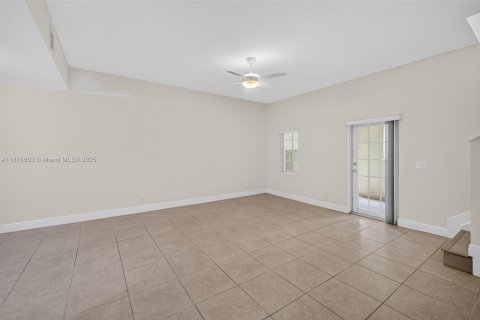 Adosado en venta en Pompano Beach, Florida, 3 dormitorios, 210.7 m2 № 1921690 - foto 13