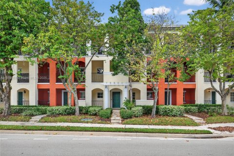 Adosado en venta en Pompano Beach, Florida, 3 dormitorios, 210.7 m2 № 1921690 - foto 2