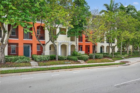 Adosado en venta en Pompano Beach, Florida, 3 dormitorios, 210.7 m2 № 1921690 - foto 3