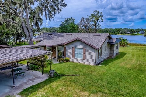 House in Groveland, Florida 2 bedrooms, 188.59 sq.m. № 1903574 - photo 2