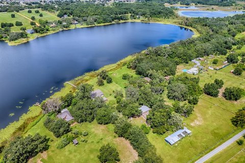 House in Groveland, Florida 2 bedrooms, 188.59 sq.m. № 1903574 - photo 6
