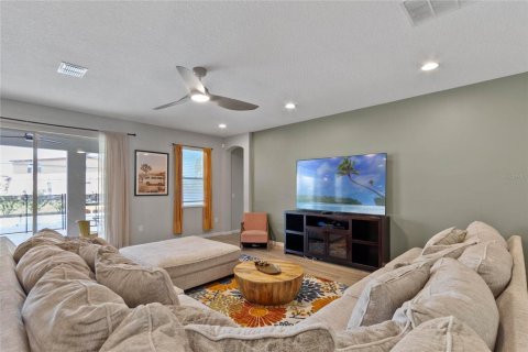 House in Davenport, Florida 11 bedrooms, 462 sq.m. № 761525 - photo 20