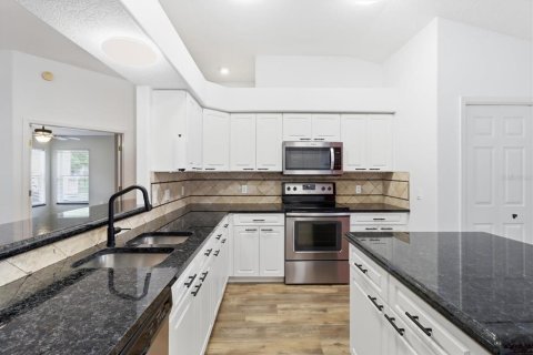 Villa ou maison à louer à Beverly Hills, Floride: 3 chambres, 149.29 m2 № 2386476 - photo 8