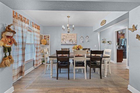 Casa en venta en Winter Haven, Florida, 3 dormitorios, 189.06 m2 № 1911274 - foto 12