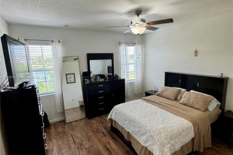 Casa en venta en Homestead, Florida, 4 dormitorios, 178 m2 № 1857207 - foto 9