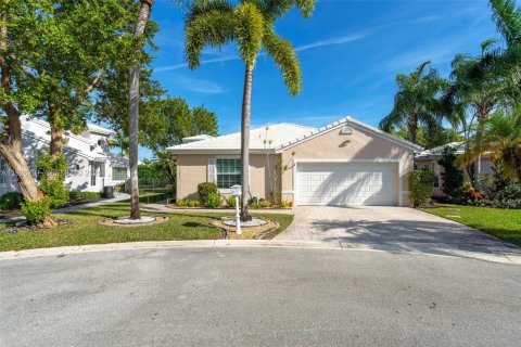House in Pembroke Pines, Florida 3 bedrooms, 164.07 sq.m. № 1996016 - photo 8