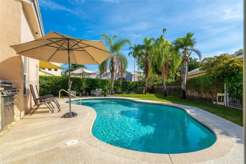 House in Pembroke Pines, Florida 3 bedrooms, 164.07 sq.m. № 1996016 - photo 5