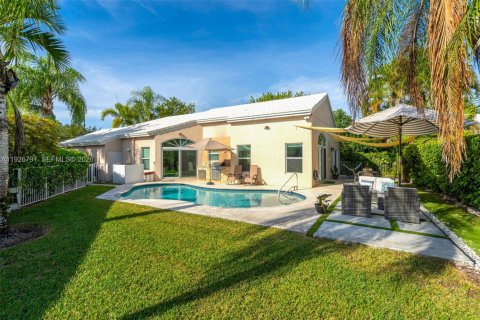 House in Pembroke Pines, Florida 3 bedrooms, 164.07 sq.m. № 1996016 - photo 4