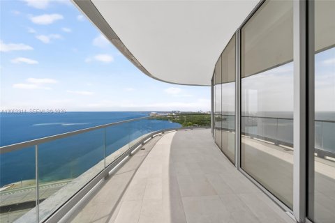 Copropriété à vendre à Miami, Floride: 4 chambres, 255.67 m2 № 2066427 - photo 3