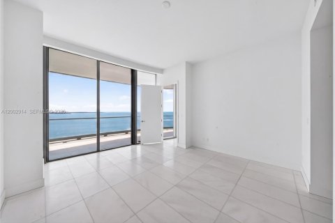 Copropriété à vendre à Miami, Floride: 4 chambres, 255.67 m2 № 2066427 - photo 30