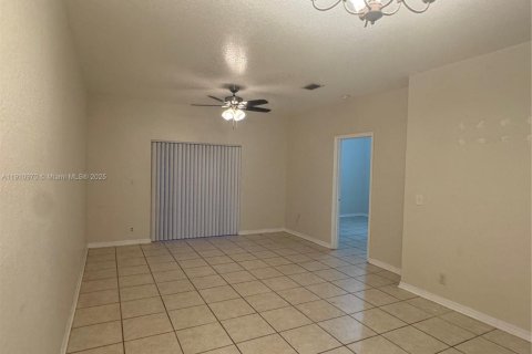 Купить кондоминиум в Санрайз, Флорида 2 спальни, 82.31м2, № 1966910 - фото 27