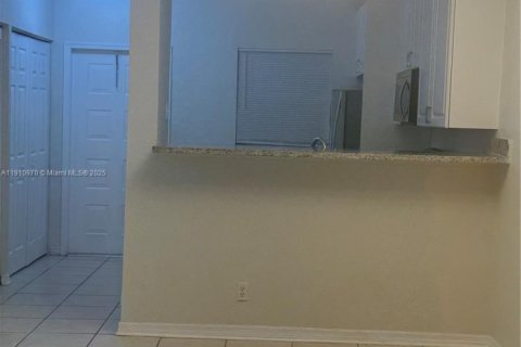 Купить кондоминиум в Санрайз, Флорида 2 спальни, 82.31м2, № 1966910 - фото 21