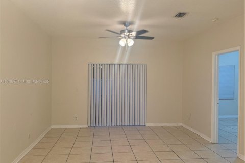 Купить кондоминиум в Санрайз, Флорида 2 спальни, 82.31м2, № 1966910 - фото 23