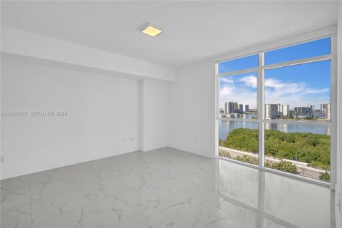 Copropriété à vendre à Sunny Isles Beach, Floride: 3 chambres, 173.26 m2 № 2082731 - photo 17