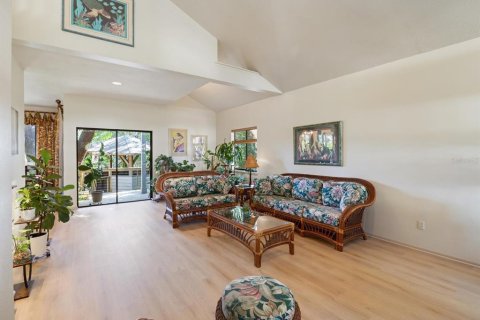 House in Safety Harbor, Florida 3 bedrooms, 225.01 sq.m. № 2430502 - photo 15