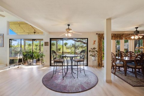 House in Safety Harbor, Florida 3 bedrooms, 225.01 sq.m. № 2430502 - photo 11