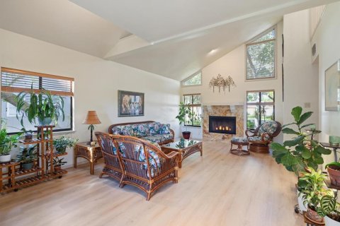 House in Safety Harbor, Florida 3 bedrooms, 225.01 sq.m. № 2430502 - photo 14