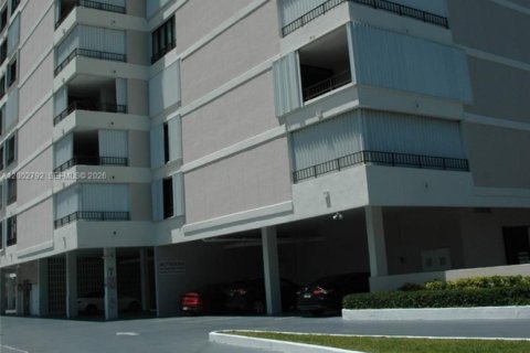 Condominio en venta en Pompano Beach, Florida, 2 dormitorios, 132.48 m2 № 2066621 - foto 23