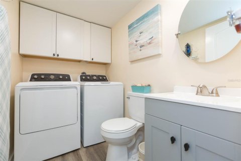 Townhouse in Palm Harbor, Florida 2 bedrooms, 124.86 sq.m. № 1534716 - photo 17