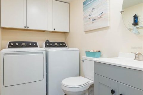 Townhouse in Palm Harbor, Florida 2 bedrooms, 124.86 sq.m. № 1534716 - photo 18