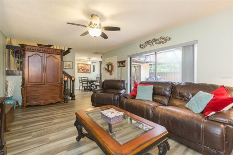Townhouse in Palm Harbor, Florida 2 bedrooms, 124.86 sq.m. № 1534716 - photo 9