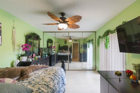 Townhouse in Palm Harbor, Florida 2 bedrooms, 124.86 sq.m. № 1534716 - photo 29