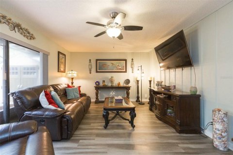 Townhouse in Palm Harbor, Florida 2 bedrooms, 124.86 sq.m. № 1534716 - photo 6
