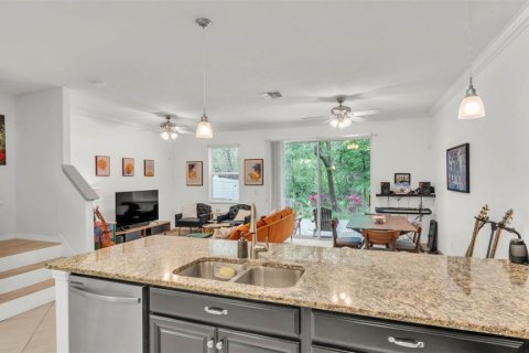 Touwnhouse à vendre à Lakeland, Floride: 2 chambres, 121.79 m2 № 1677112 - photo 9