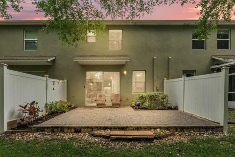 Touwnhouse à vendre à Lakeland, Floride: 2 chambres, 121.79 m2 № 1677112 - photo 2