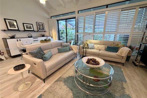 Touwnhouse à vendre à Miami, Floride: 3 chambres, 187.57 m2 № 2010660 - photo 14