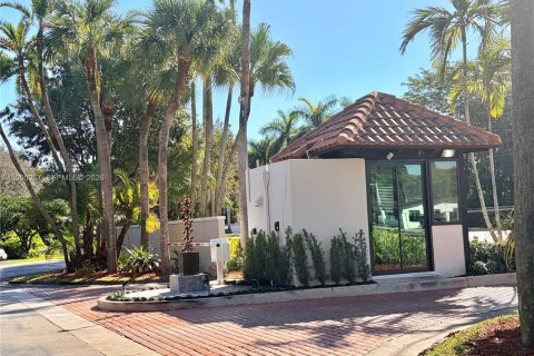 Adosado en venta en Miami, Florida, 3 dormitorios, 187.57 m2 № 2010660 - foto 29