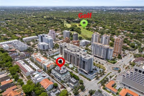 Condo in Coral Gables, Florida, 2 bedrooms  № 1707970 - photo 28
