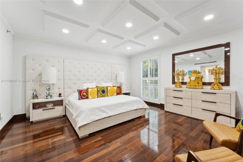 Condo in Coral Gables, Florida, 2 bedrooms  № 1707970 - photo 15