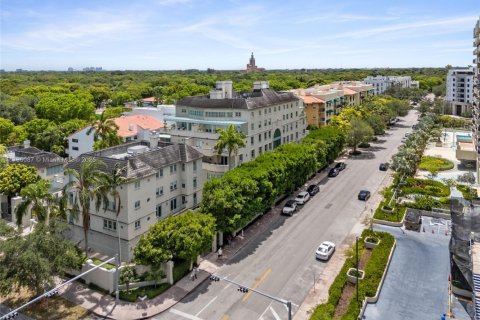 Condo in Coral Gables, Florida, 2 bedrooms  № 1707970 - photo 30