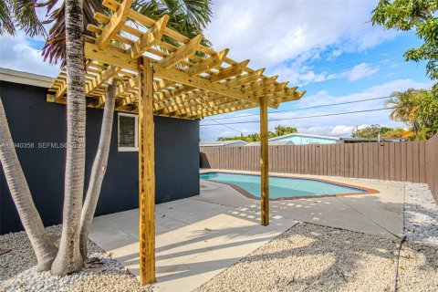 Купить виллу или дом в Окленд-Парк, Флорида 3 спальни, № 1998417 - фото 25