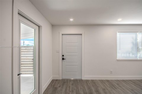 Купить виллу или дом в Окленд-Парк, Флорида 3 спальни, № 1998417 - фото 13