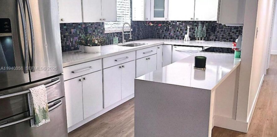 Дом в Окленд-Парк, Флорида 3 спальни № 1998417