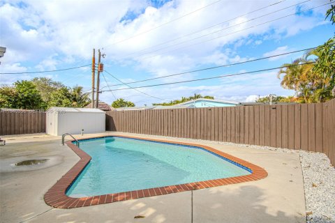 Купить виллу или дом в Окленд-Парк, Флорида 3 спальни, № 1998417 - фото 29