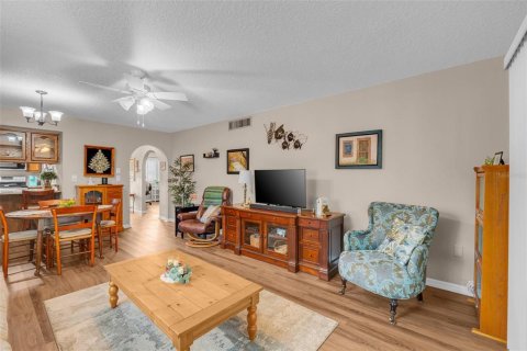 Copropriété à vendre à DeLand, Floride: 2 chambres, 107.4 m2 № 1903620 - photo 8