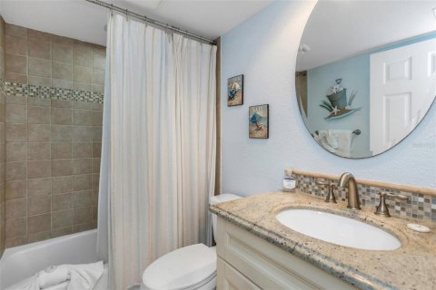 Купить кондоминиум в Индиан-Шорс, Флорида 4 комнаты, 155.15м2, № 2117942 - фото 22
