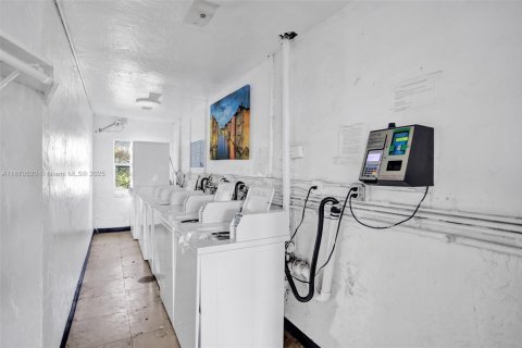 Снять в аренду кондоминиум в Норт-Майами, Флорида 1 спальня, 53.14м2, № 1928761 - фото 30