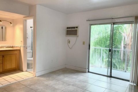 Снять в аренду кондоминиум в Норт-Майами, Флорида 1 спальня, 53.14м2, № 1928761 - фото 8