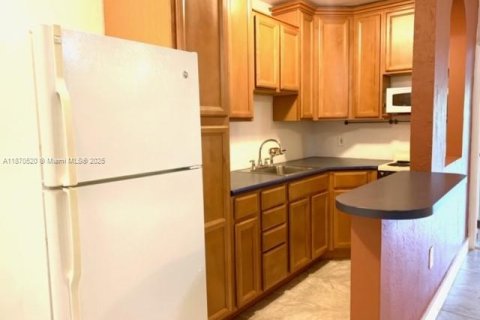 Снять в аренду кондоминиум в Норт-Майами, Флорида 1 спальня, 53.14м2, № 1928761 - фото 4
