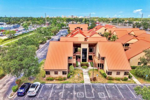 Immobilier commercial à louer à Sarasota, Floride: 58.99 m2 № 2414883 - photo 9