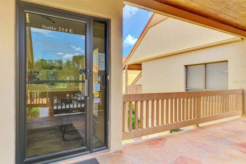 Immobilier commercial à louer à Sarasota, Floride: 58.99 m2 № 2414883 - photo 3