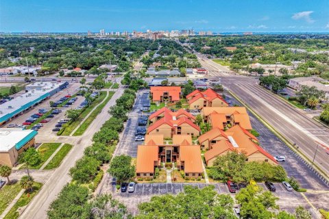 Immobilier commercial à louer à Sarasota, Floride: 58.99 m2 № 2414883 - photo 10